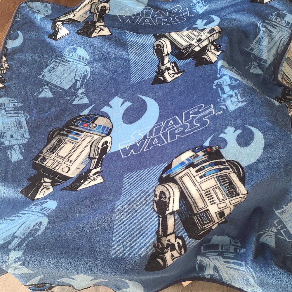 Star Wars R2-D2 Blue Baby Blanket ORIGINAL LUCASFILM 40 X 50 Inch